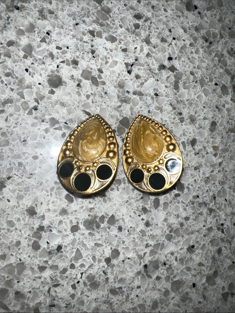 Vintage Monet Gold 80s Costume Marbled Enamel Clip Earrings